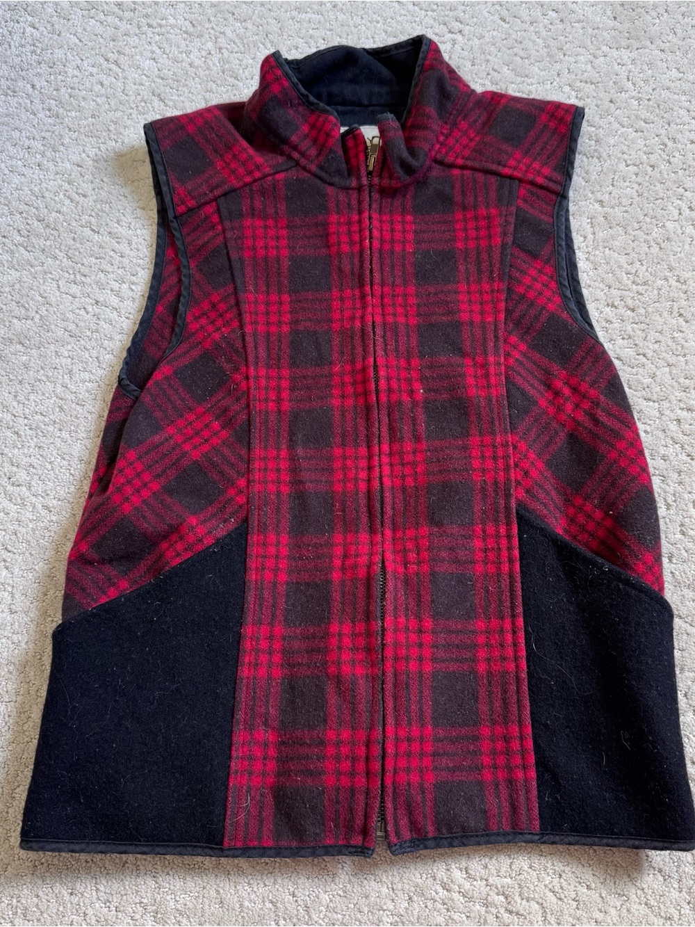 Stormy Kromer Ida Vest Wool Blend Buffalo Plaid Red Black Women's M Full Zip USA